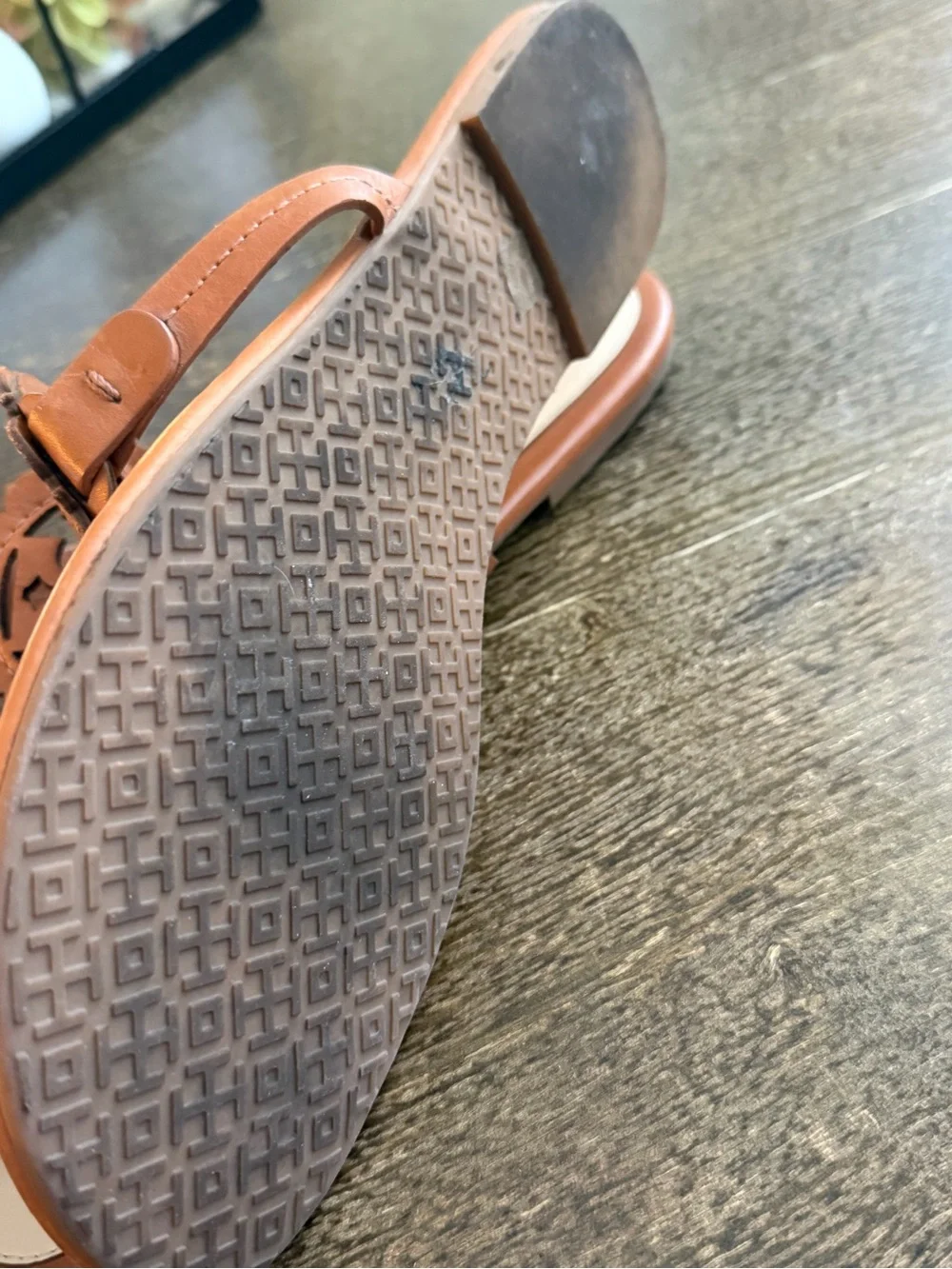 Tory Burch Miller Scalloped Brown Leather Thong Sandals 11